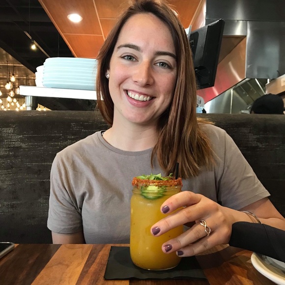 Meet your Posher, Emily - Picture 1 of 1